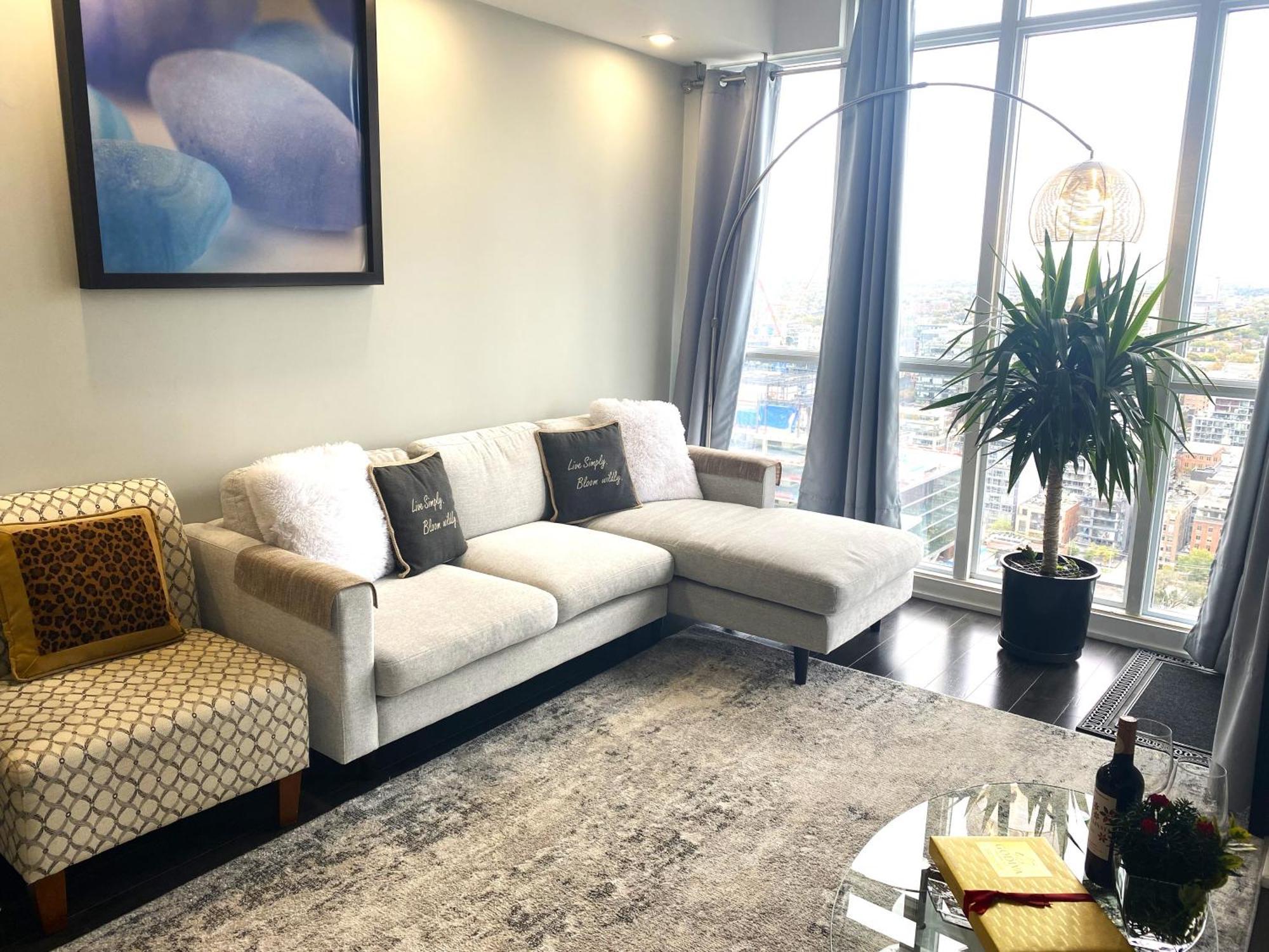 Tvhr - Luxury Condos In Heart Of Downtown Toronto Bagian luar foto
