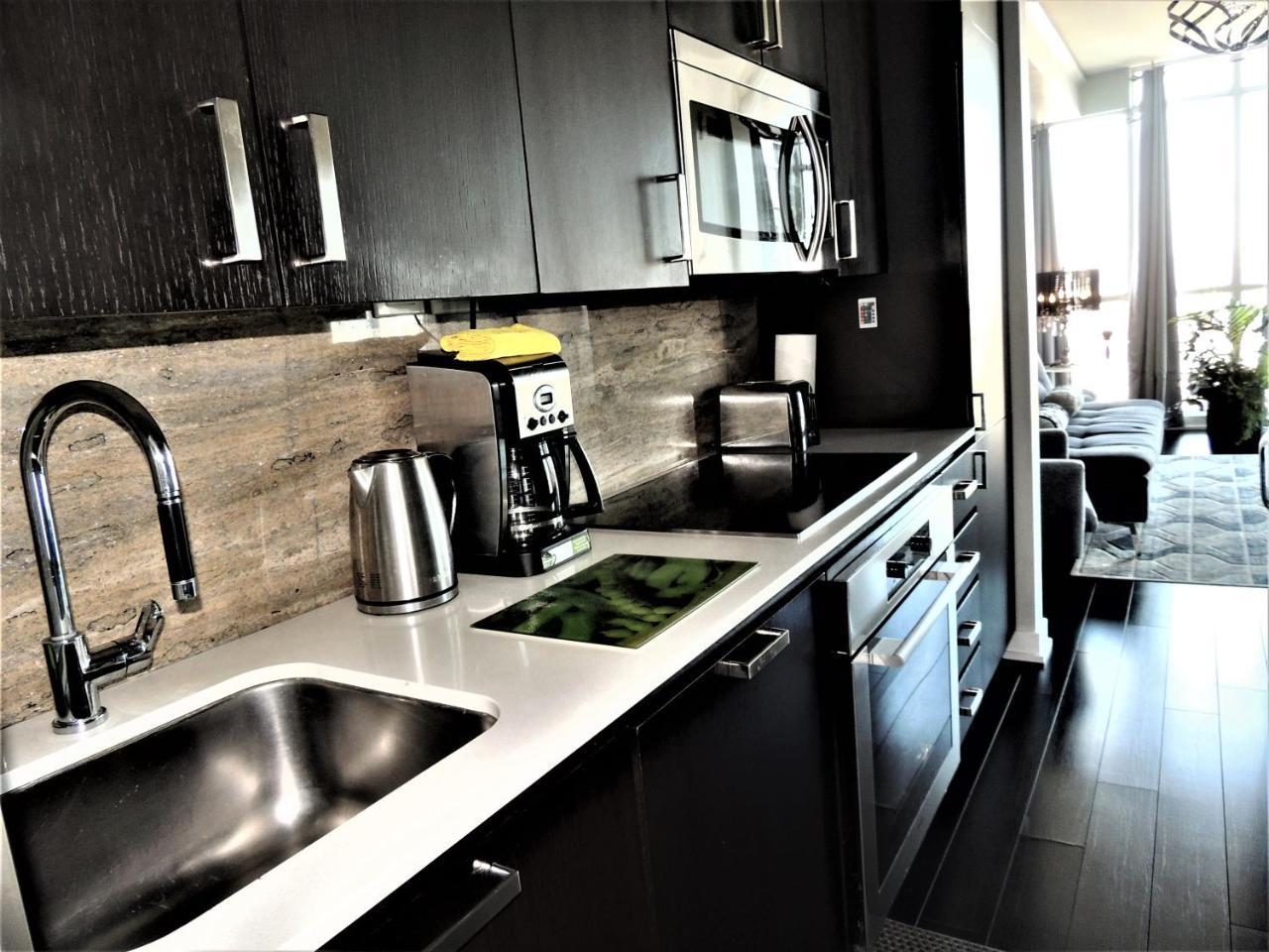 Tvhr - Luxury Condos In Heart Of Downtown Toronto Bagian luar foto